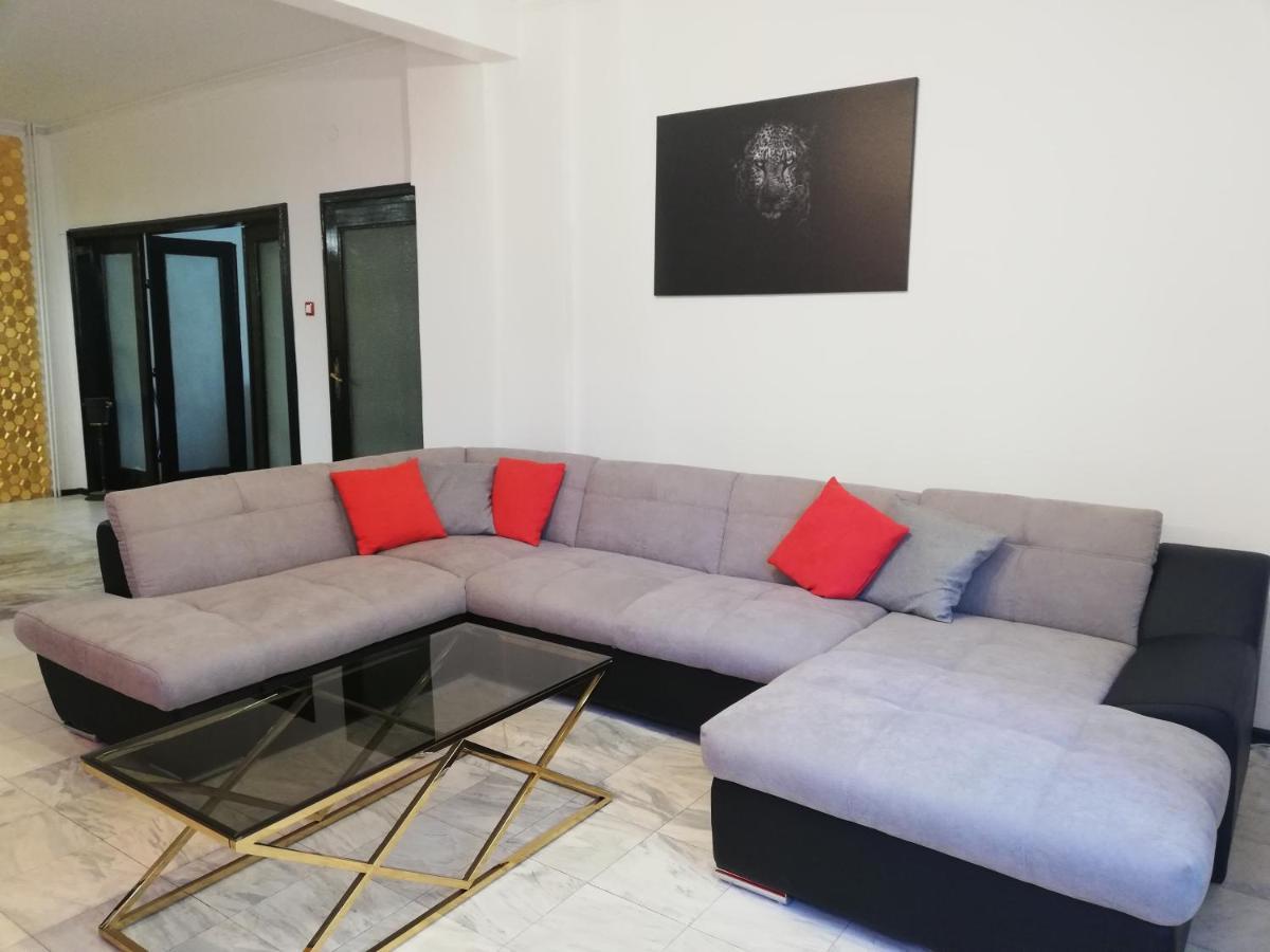 Top Center Cozy And Spacious Apartment Sofia Eksteriør bilde